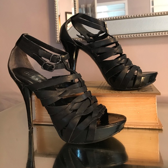 GUESS heels - Picture 2 of 3